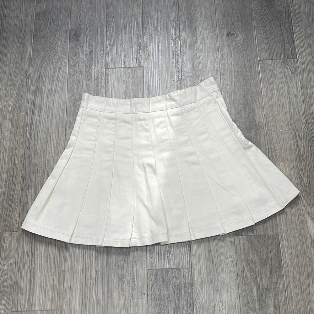 Pacsun Beige Pleated Skirts with shorts Small